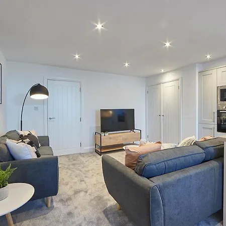 Host & - Haven Apartment *